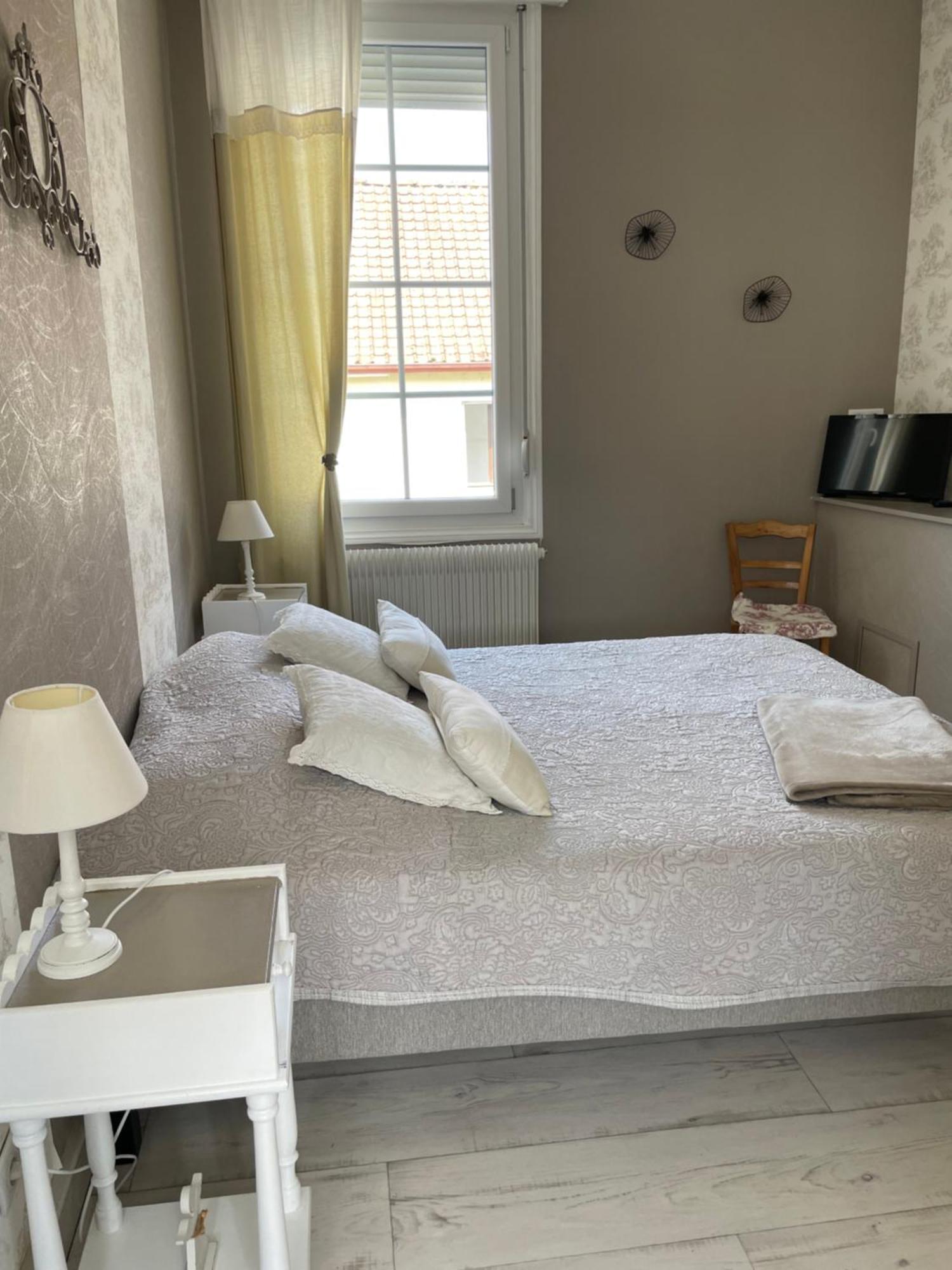 Au Bois Dormant Bed & Breakfast Huby-Saint-Leu Exterior photo